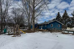 64 Cedar St E, Motley, MN 56466 - Photo 5