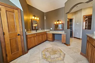 1209 Lewis Ave SW, Hutchinson, MN 55350 - Photo 43