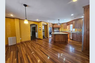 1209 Lewis Avenue SW, Hutchinson, MN 55350 - Photo 9