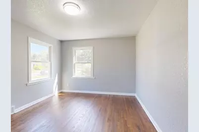 740 Orange Avenue E, Saint Paul, MN 55106 - Photo 11