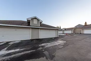 1816 Haralson Ct, Saint Peter, MN 56082 - Photo 13