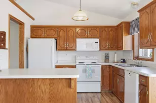 403 Gumtree Street NE, Saint Joseph, MN 56374 - Photo 9