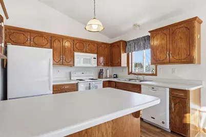 403 Gumtree Street NE, Saint Joseph, MN 56374 - Photo 3