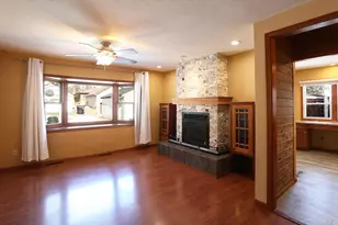 811 N 7th St, Virginia, MN 55792 - Photo 11