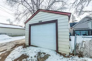 3946 Fremont Ave N, Minneapolis, MN 55412 - Photo 17