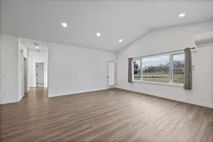 800 Elm Dr, Fairfax, MN 55332 - Photo 3