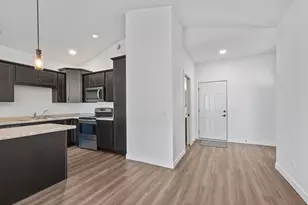 800 Elm Dr, Fairfax, MN 55332 - Photo 7