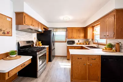 7107 Girard Avenue N, Brooklyn Center, MN 55430 - Photo 5