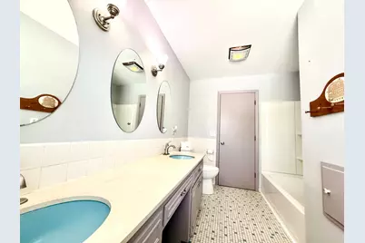 7107 Girard Avenue N, Brooklyn Center, MN 55430 - Photo 21