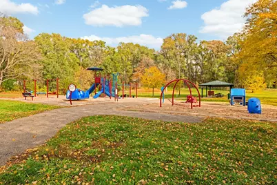 7607 Harold Avenue, Golden Valley, MN 55427 - Photo 29