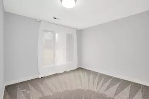 7607 Harold Ave, Golden Valley, MN 55427 - Photo 23