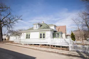 107 E 5th St, Morris, MN 56267 - Photo 7