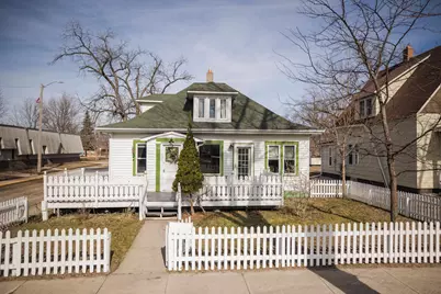 107 E 5th Street, Morris, MN 56267 - Photo 1