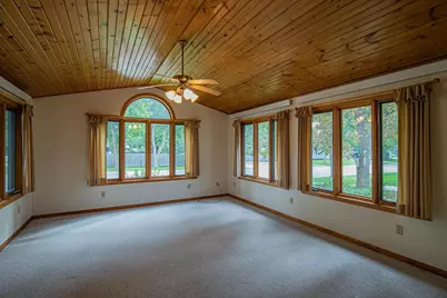 301 E Depue Avenue, Olivia, MN 56277 - Photo 11