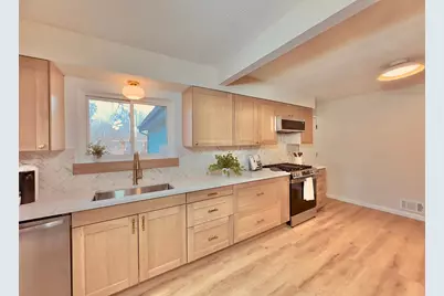 13220 Parkwood Drive, Burnsville, MN 55337 - Photo 9