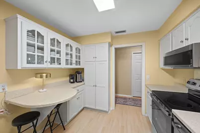 3000 Saint Albans Mill Road #111, Minnetonka, MN 55305 - Photo 11