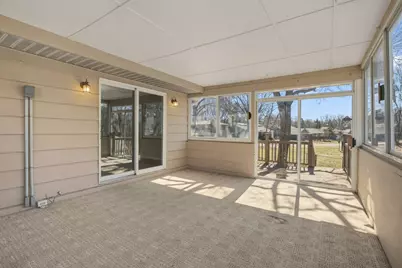 2063 Parkway Drive, North Saint Paul, MN 55109 - Photo 13