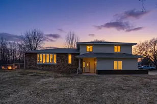 2063 Parkway Dr, North Saint Paul, MN 55109 - Photo 1