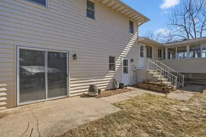 2063 Parkway Drive, North Saint Paul, MN 55109 - Photo 31