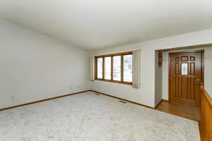 2609 20th Ave SE, Rochester, MN 55904 - Photo 5