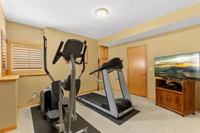 10556 Prairie Lakes Drive, Eden Prairie, MN 55344 - Photo 41