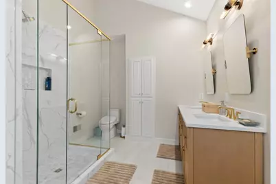 10556 Prairie Lakes Drive, Eden Prairie, MN 55344 - Photo 15