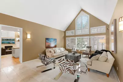 10556 Prairie Lakes Drive, Eden Prairie, MN 55344 - Photo 3