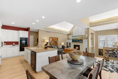 10556 Prairie Lakes Drive, Eden Prairie, MN 55344 - Photo 25