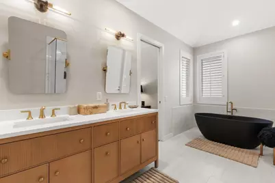 10556 Prairie Lakes Drive, Eden Prairie, MN 55344 - Photo 13