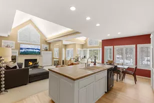 10556 Prairie Lakes Dr, Eden Prairie, MN 55344 - Photo 17