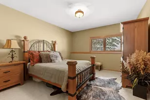 10556 Prairie Lakes Dr, Eden Prairie, MN 55344 - Photo 37