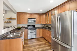 3670 Robinwood Terrace, Minnetonka, MN 55305 - Photo 5