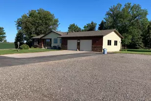 20366 470th Ave, Morris, MN 56267 - Photo 7