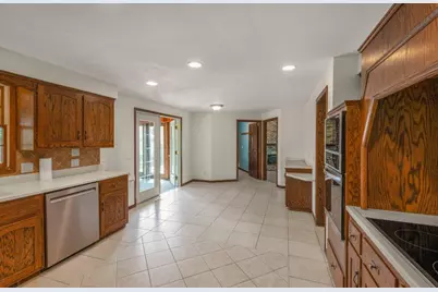 2805 Alvarado Lane N, Plymouth, MN 55447 - Photo 7