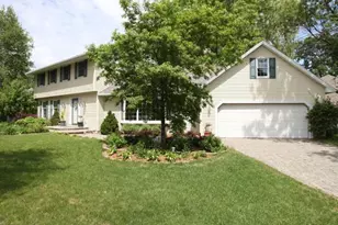 2805 Alvarado Ln N, Plymouth, MN 55447 - Photo 29