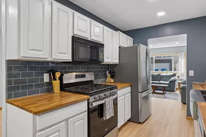 438 Pondridge Circle, Wayzata, MN 55391 - Photo 17