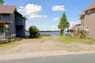 6203 Eagle Lake Drive, Maple Grove, MN 55369 - Photo 9