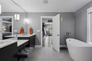 633 Park St E, Wayzata, MN 55391 - Photo 17