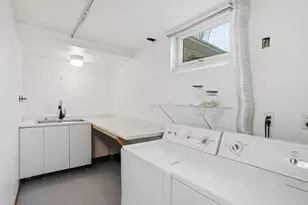 10666 Utica Rd, Bloomington, MN 55437 - Photo 37