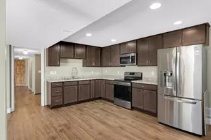 10732 James Cir, Bloomington, MN 55431 - Photo 25