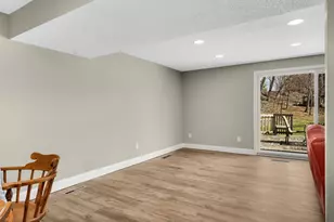 10732 James Cir, Bloomington, MN 55431 - Photo 27