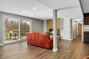 10732 James Cir, Bloomington, MN 55431 - Photo 23