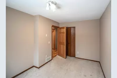 768 Hiawatha Avenue, Vadnais Heights, MN 55127 - Photo 13