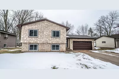768 Hiawatha Avenue, Vadnais Heights, MN 55127 - Photo 1