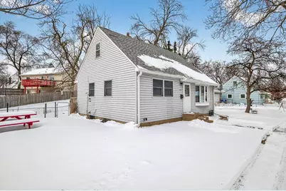 1427 Prosperity Avenue, Saint Paul, MN 55106 - Photo 1