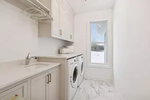 599 Harbor Ct, Shoreview, MN 55126 - Photo 53