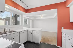 8114 Pennsylvania Rd, Bloomington, MN 55438 - Photo 7