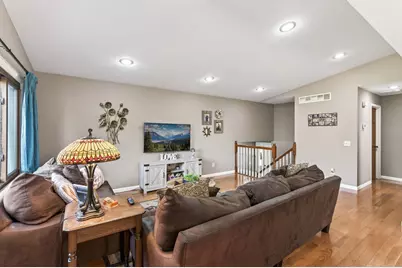 18821 Joplin Avenue, Lakeville, MN 55044 - Photo 9