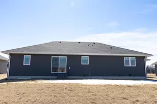 560 Hl Crst St, Edgerton, MN 56128 - Photo 3