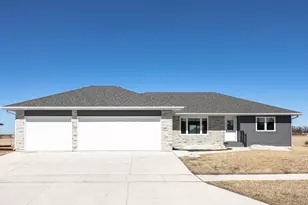 560 Hl Crst St, Edgerton, MN 56128 - Photo 1